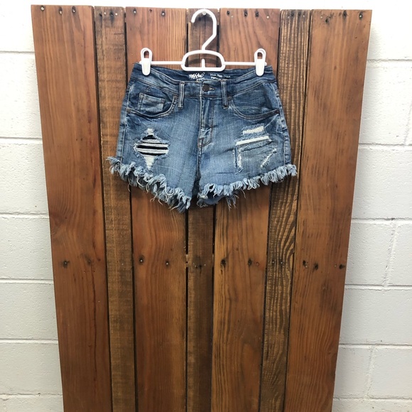 Mossimo size 2 high rise stretch jean shorts - Picture 4 of 10